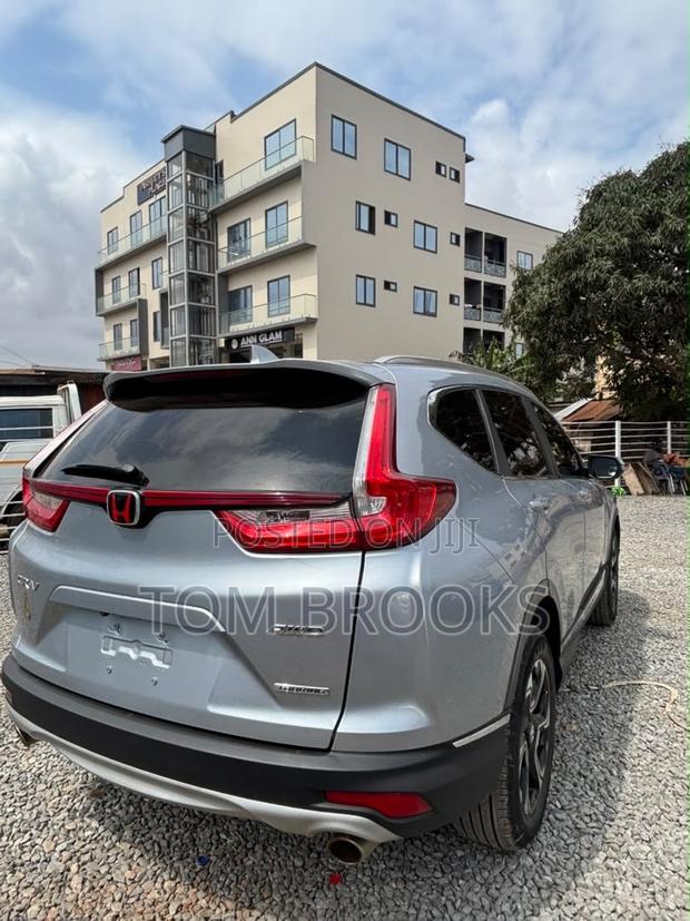 Honda CR-V Touring AWD 2019 Silver