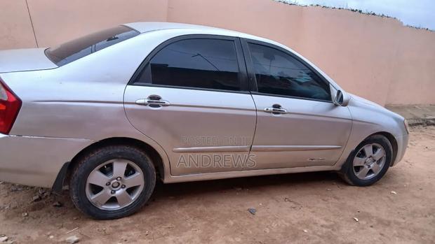 Kia Spectra LX 2009