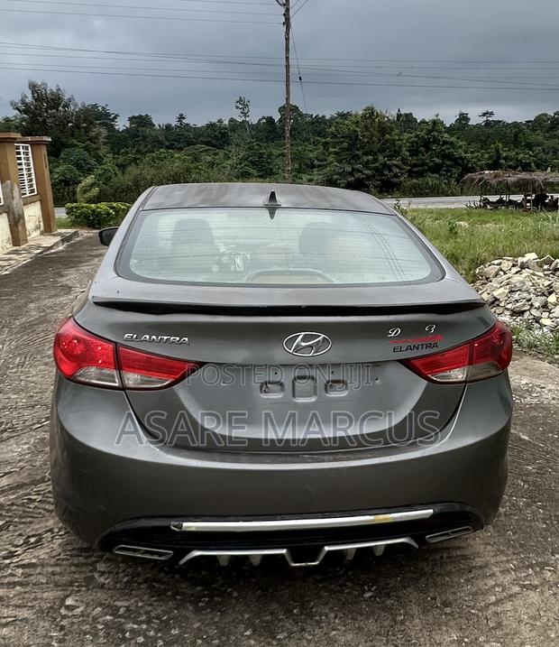 Hyundai Elantra GLS 2012 Gray