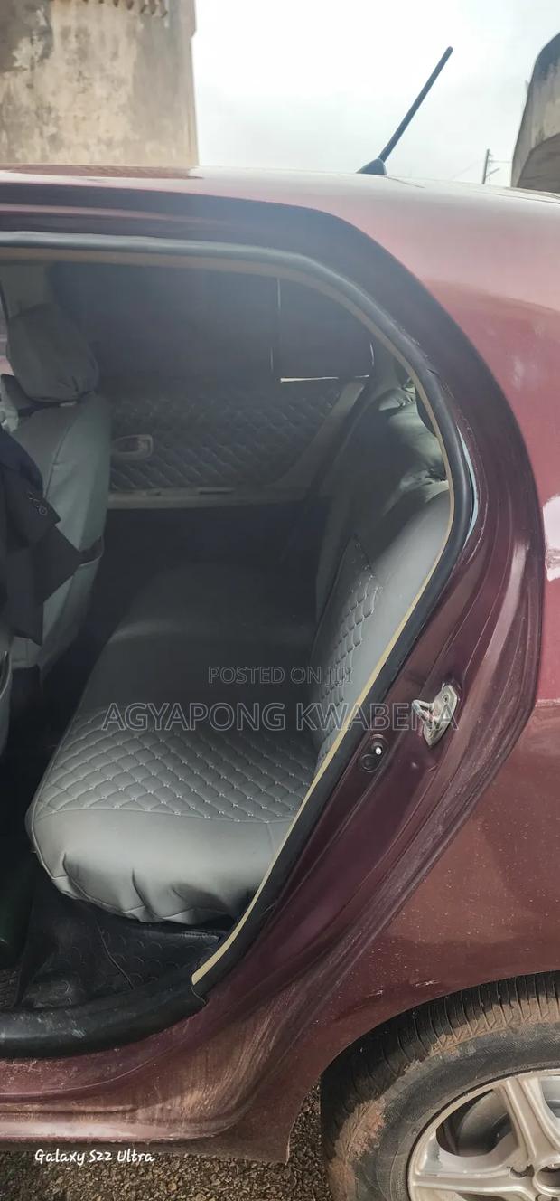 Toyota Vitz 1.3 AWD 3dr 2010 Burgundy