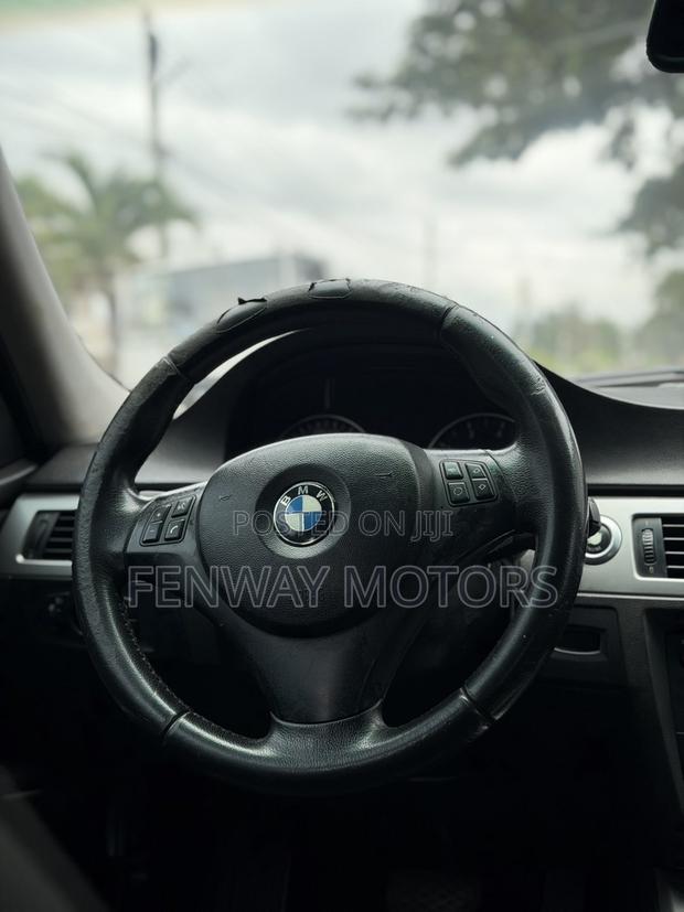 BMW 318i 2006 White