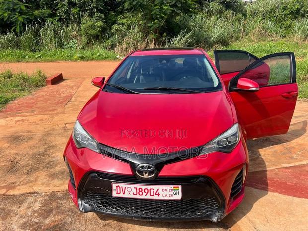 Toyota Corolla XSE (1.8L 4cyl 2A) 2018 Red