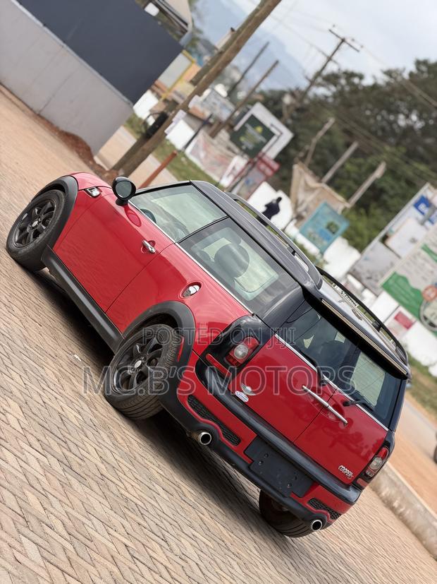 Mini Cooper 2011 Red