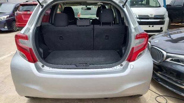 Toyota Vitz 1.3 AWD 5dr 2014 Silver