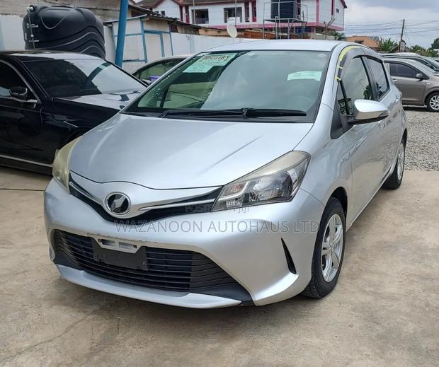 Toyota Vitz 1.3 AWD 5dr 2014 Silver