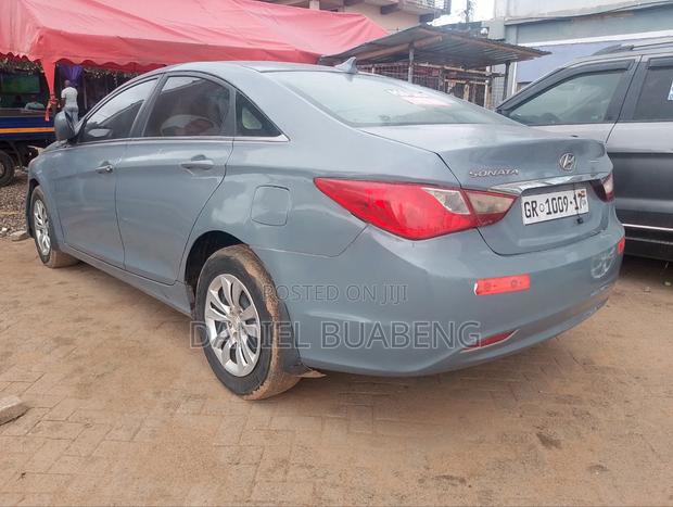 Hyundai Sonata 2012