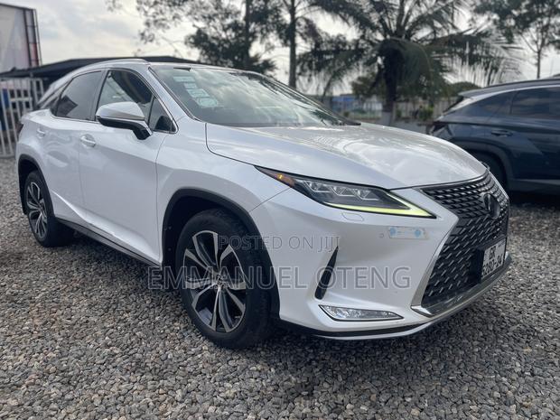 Lexus RX 2021 White