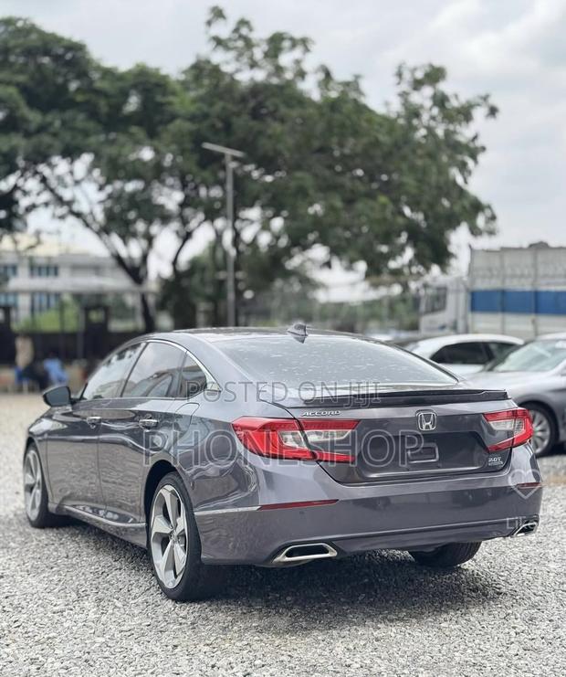 Honda Accord Touring 2018 Gray