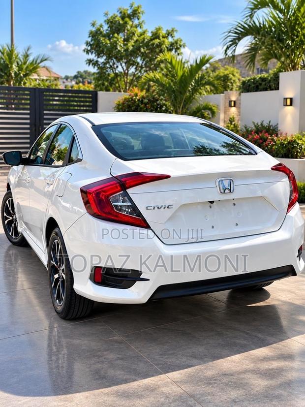 Honda Civic 2017 White