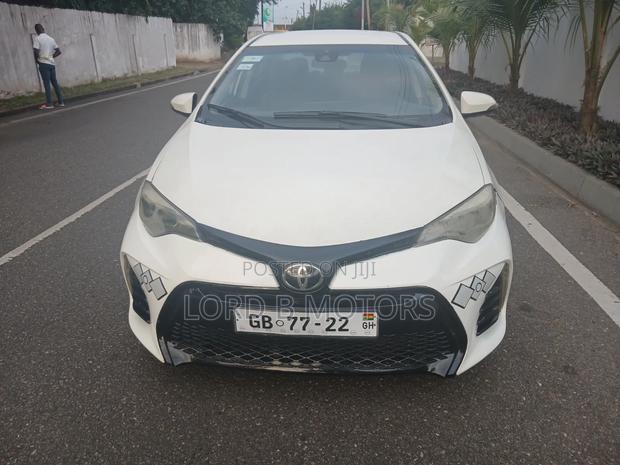 Toyota Corolla 2017 White
