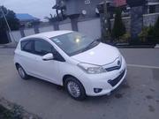 Toyota Vitz 2012 White for sale