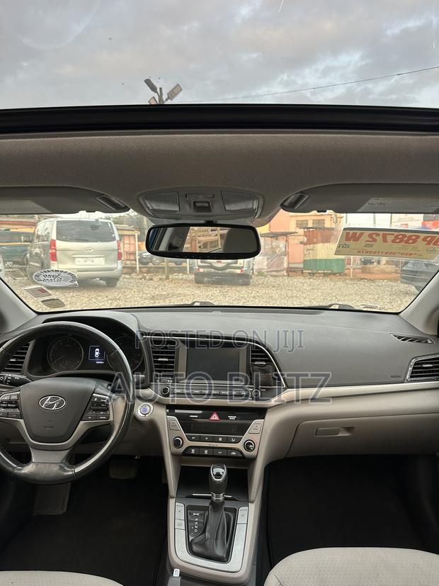 Hyundai Elantra 2018 Blue