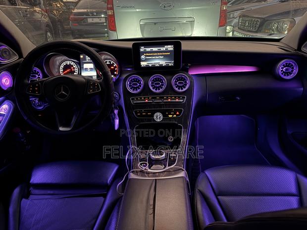 Mercedes-Benz C300 2017 Blue
