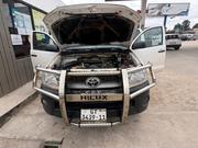 Toyota Hilux 2010 White for sale