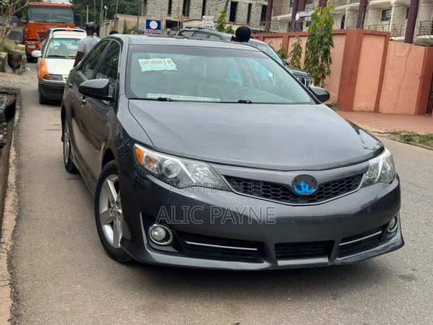 Toyota Camry 2015 Gray