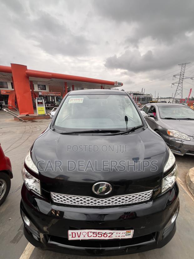 Toyota Voxy 2013 Black