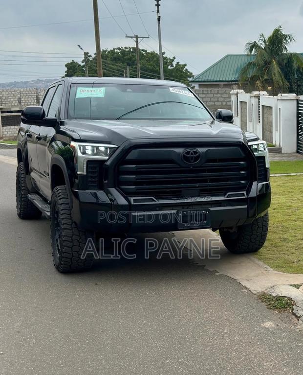 Toyota Tundra 2026 Black