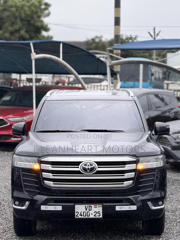 Toyota Land Cruiser 2022 Black