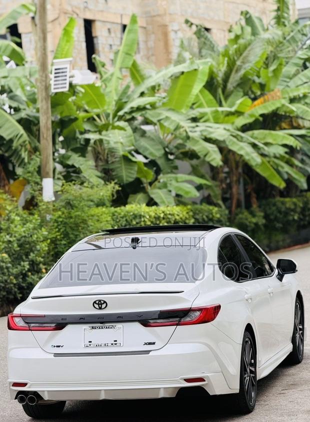 Toyota Camry 2025 White