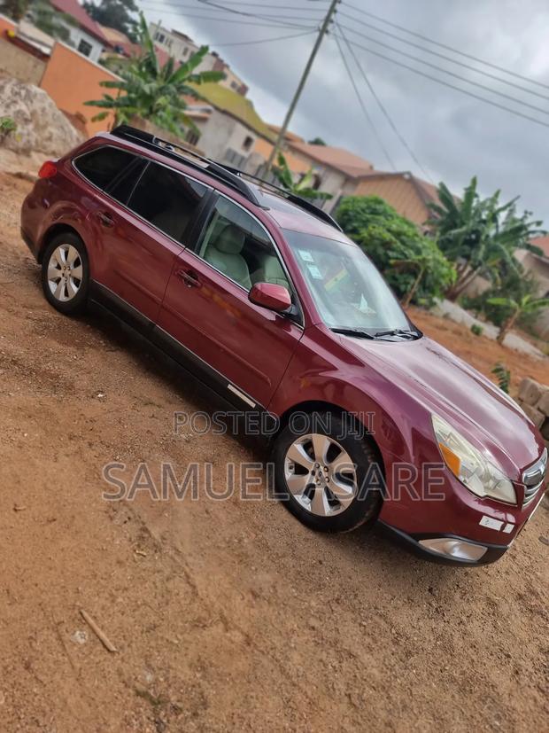 Subaru Outback 2011