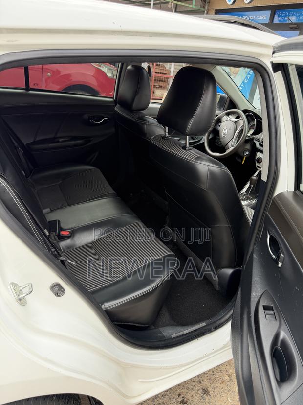 Toyota Yaris SE Hatchback 5dr 2014 White