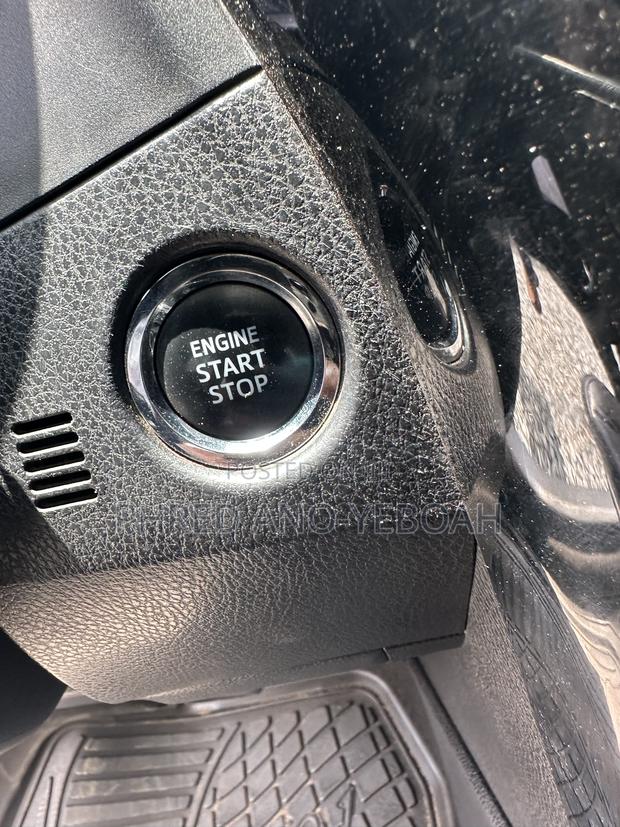 Toyota Corolla XSE 4dr Sedan (1.8L 4cyl CVT) 2017 Green