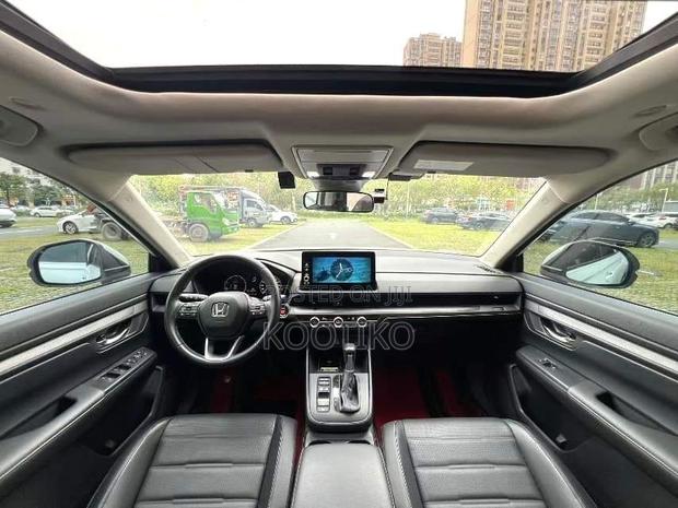 Honda CR-V 2023 White
