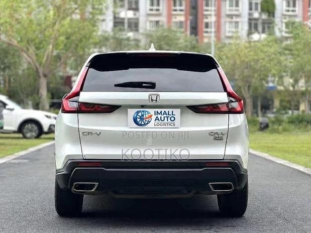 Honda CR-V 2023 White