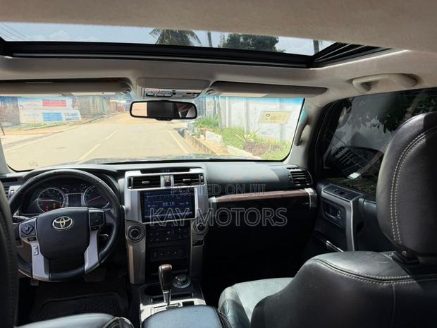 Toyota 4-Runner Limited 4dr 4x4 (4.0L 6cyl 5A) 2016 Gray