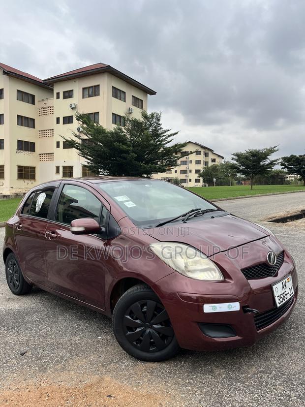 Toyota Vitz 2010 Brown