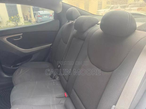 Hyundai Elantra 2016 Silver