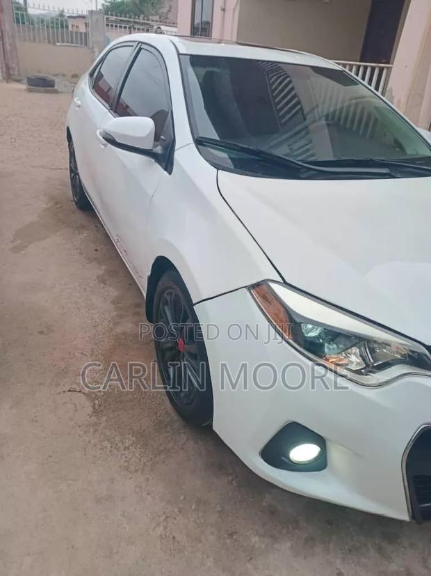 Toyota Corolla 2016 White
