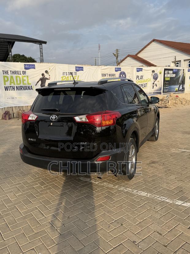 Toyota RAV4 XLE 4dr SUV (2.5L 4cyl 6A) 2015 Black