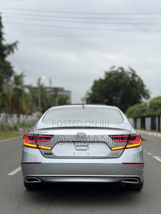 Honda Accord Touring 2.0T 2020 Silver