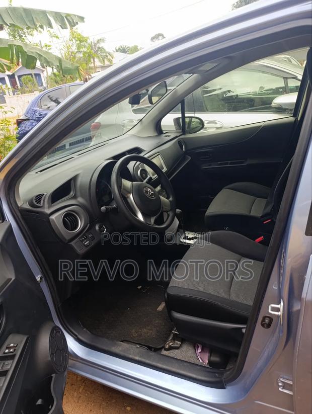 Toyota Vitz 2013 Blue