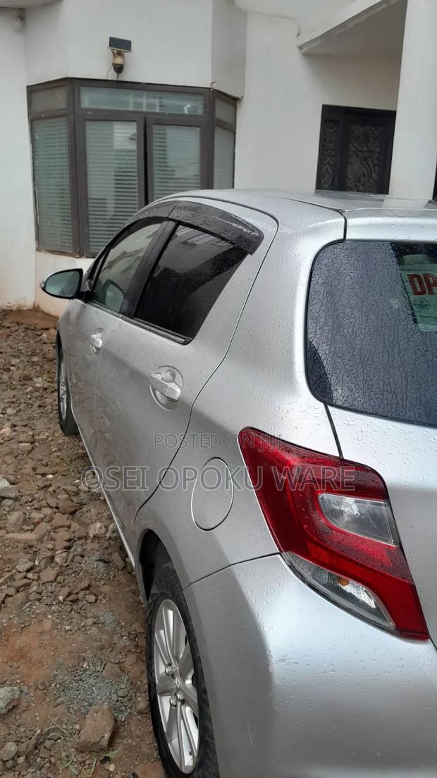 Toyota Vitz 1.3 FWD 5dr 2014 Gray