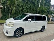Toyota Voxy 2012 White for sale