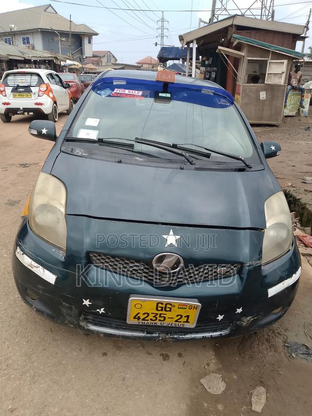 Toyota Vitz 2010 Green