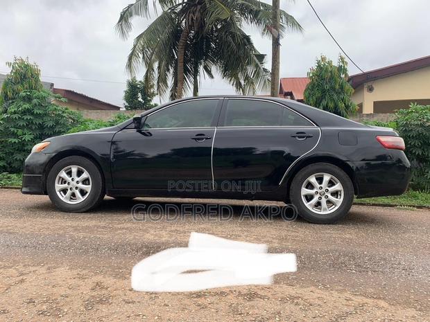 Toyota Camry Base 4dr Sedan (2.4L 4cyl 5M) 2009 Black