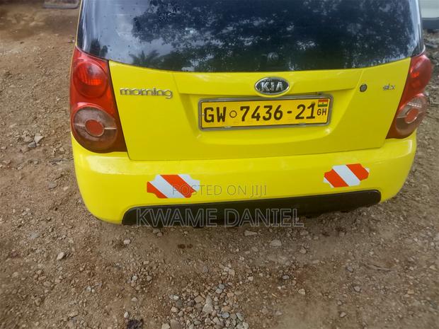 Kia Morning 2012 Yellow