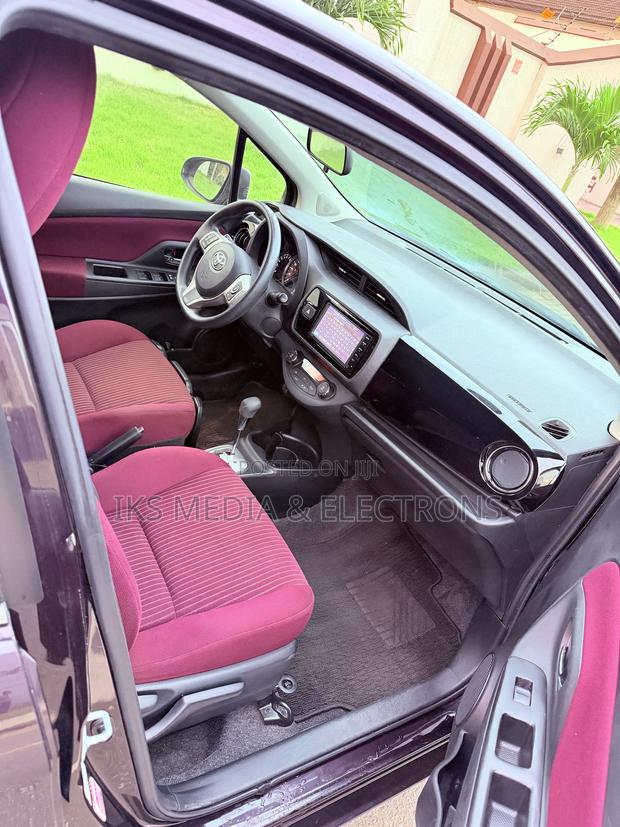 Toyota Vitz 2015 Black