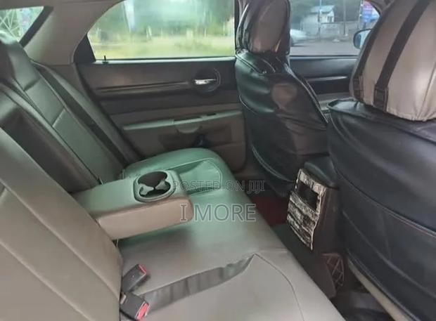 Dodge Magnum SXT 2006 White