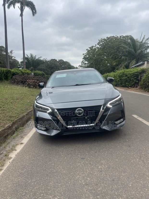 Nissan Sentra SR 2021 Gray