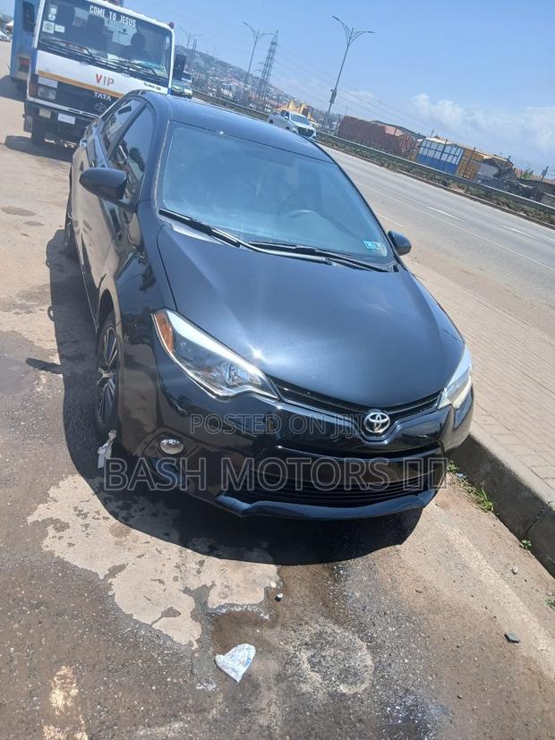 Toyota Corolla LE 4dr Sedan (1.8L 4cyl CVT) 2015 Black