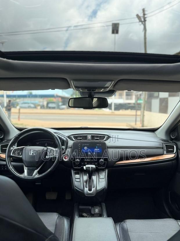 Honda CR-V Touring AWD 2019 Beige