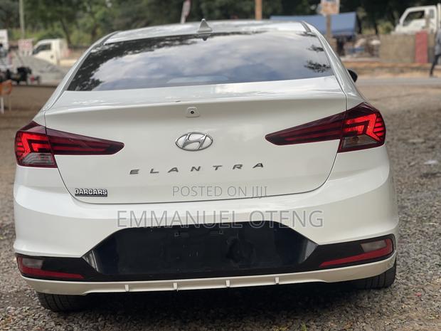 Hyundai Elantra 2020 White