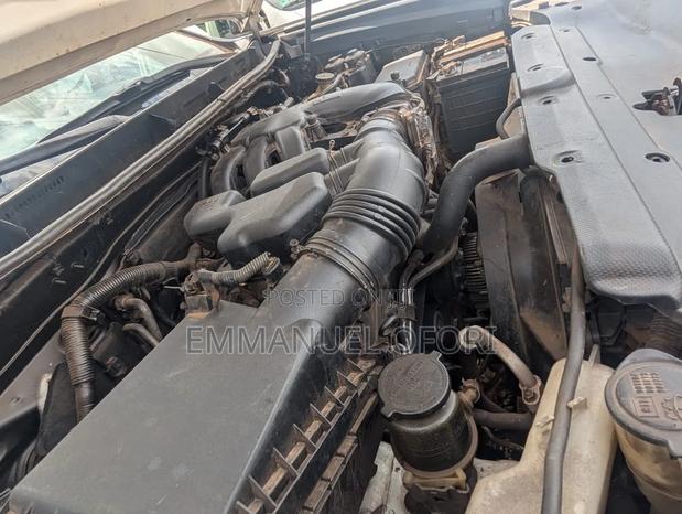 Toyota Land Cruiser Prado 2012 White