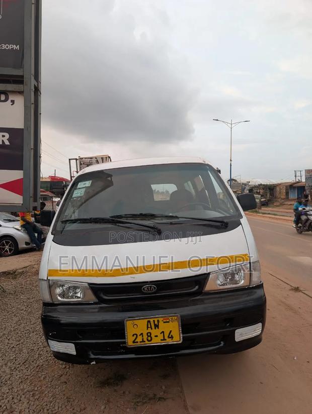 Hyundai Porter II 2004 White