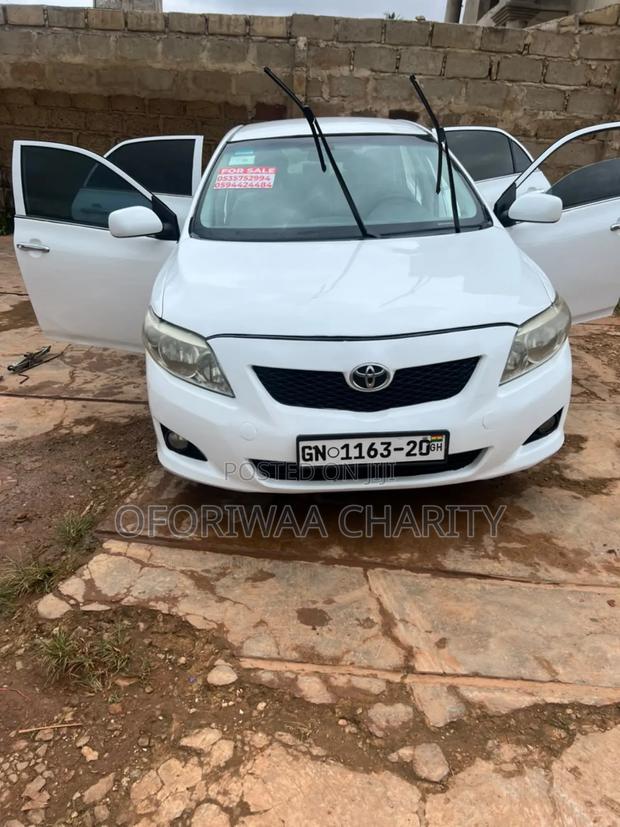Toyota Corolla LE 4dr Sedan (1.8L 4cyl 4A) 2010 White