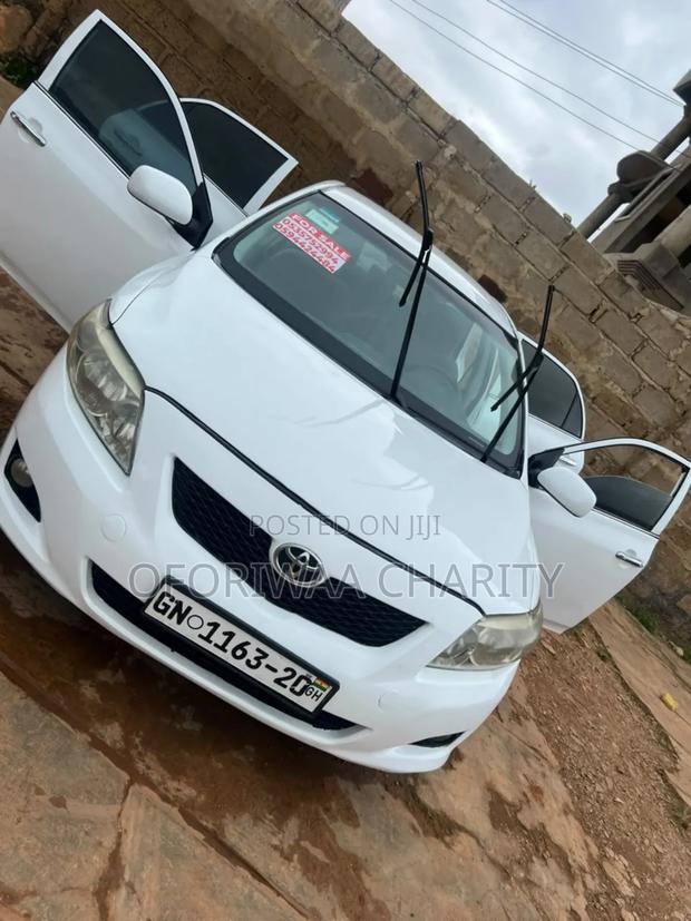 Toyota Corolla LE 4dr Sedan (1.8L 4cyl 4A) 2010 White